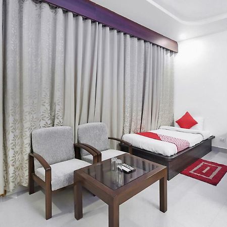 Oyo 23533 Mount View Hotell Kulu Exteriör bild