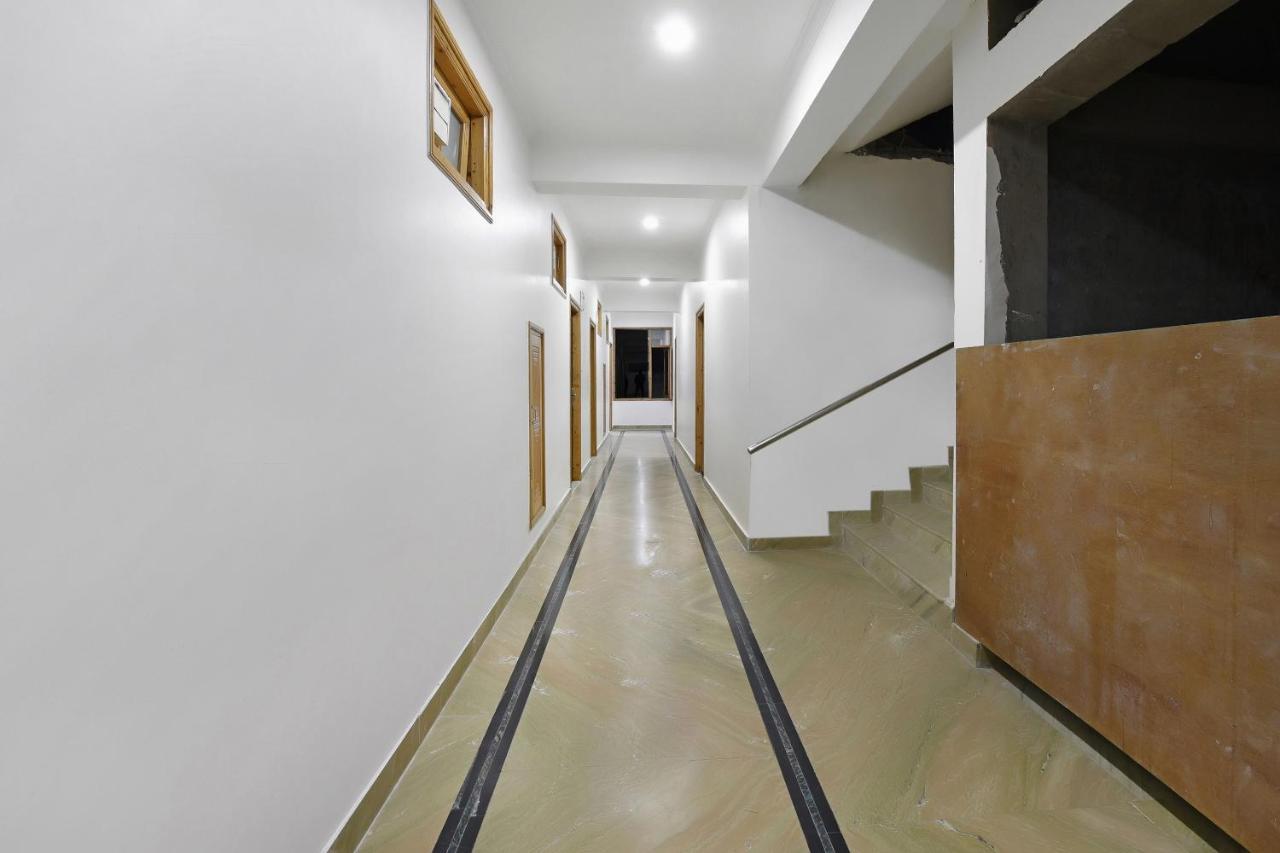 Oyo 23533 Mount View Hotell Kulu Exteriör bild