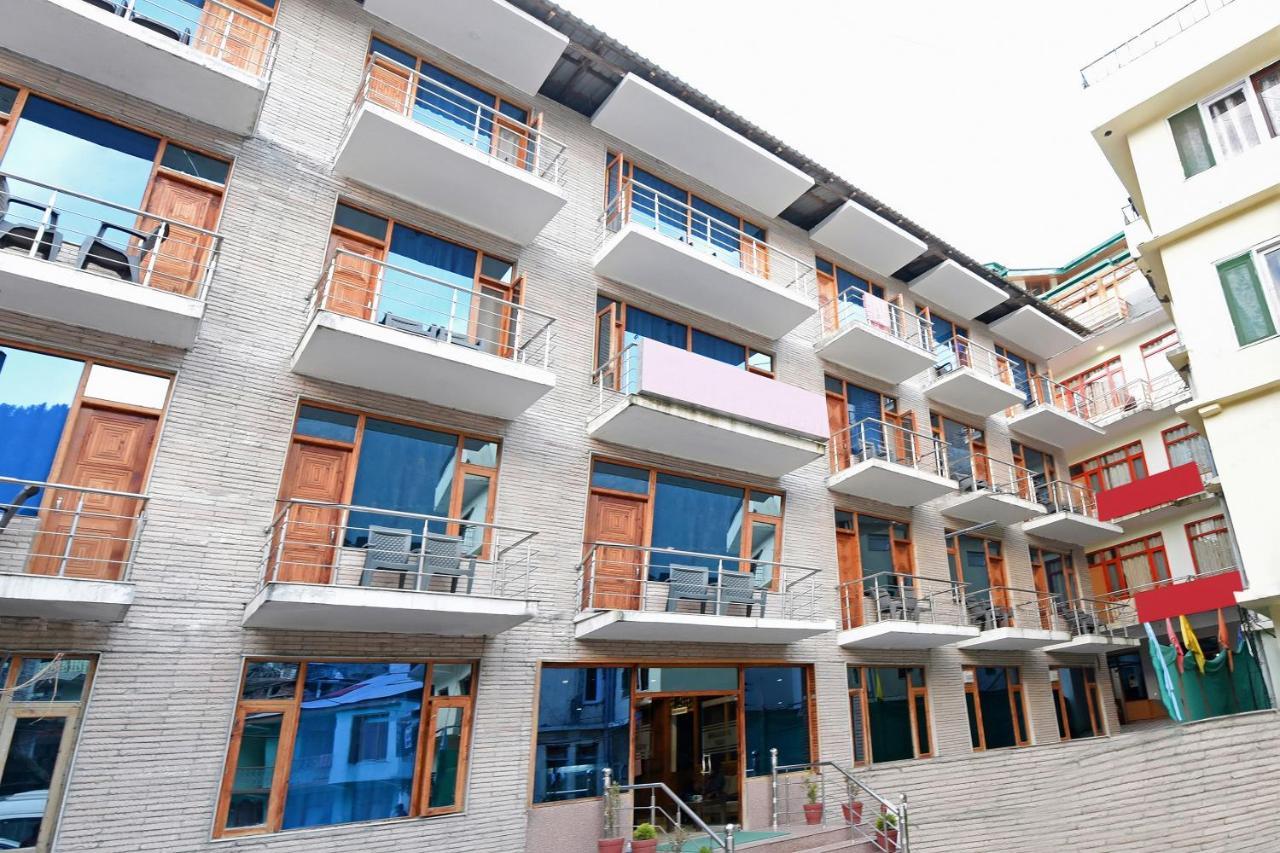 Oyo 23533 Mount View Hotell Kulu Exteriör bild