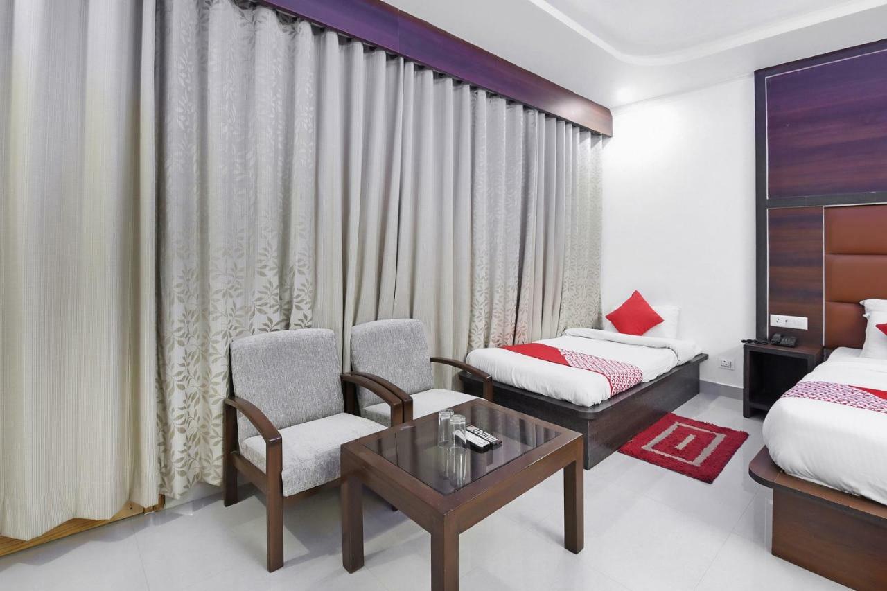 Oyo 23533 Mount View Hotell Kulu Exteriör bild